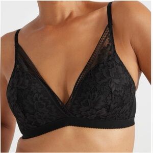NWT Knix Black Lace Deep V Bralette Size M Wireless Support Comfort Sexy Sheer